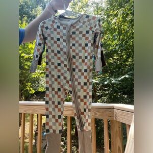 Checkered bamboo zippy